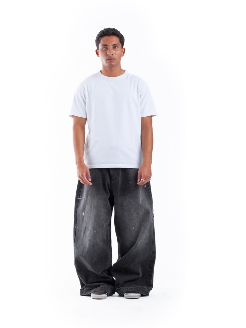Relaxed Wide-Leg Black Men’s Jeans